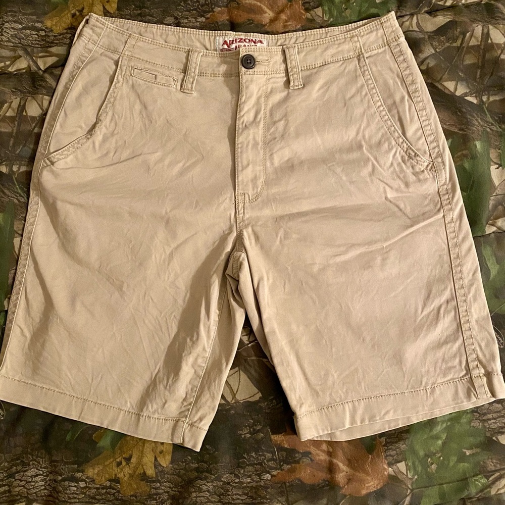 Arizona khaki shorts